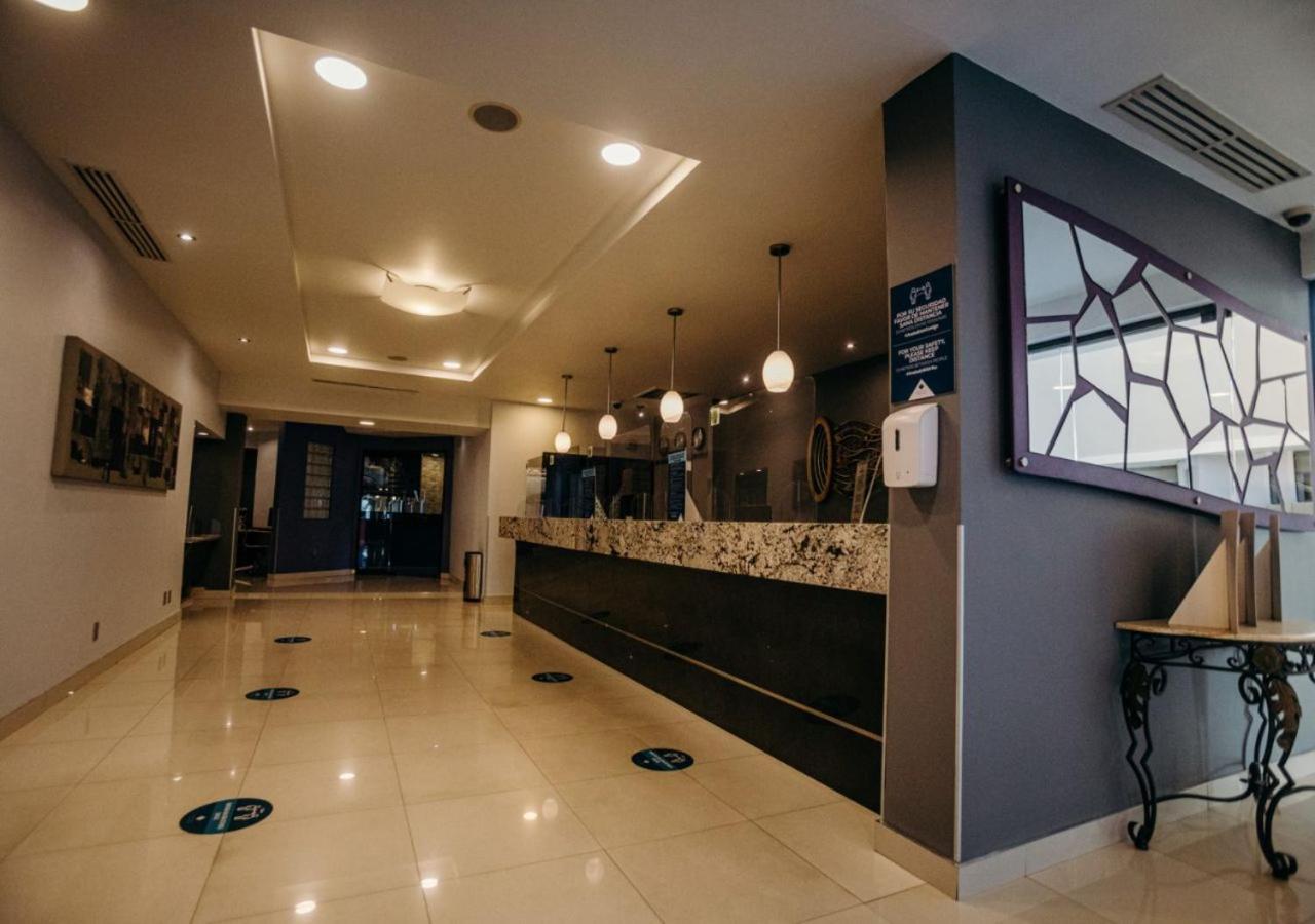Hotel Calafia Мехикали Экстерьер фото