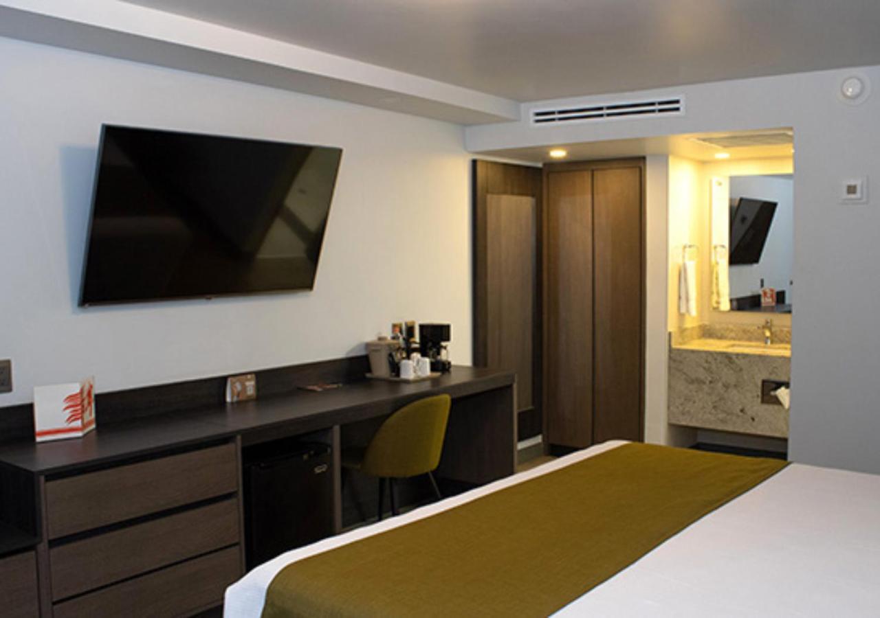Hotel Calafia Мехикали Экстерьер фото