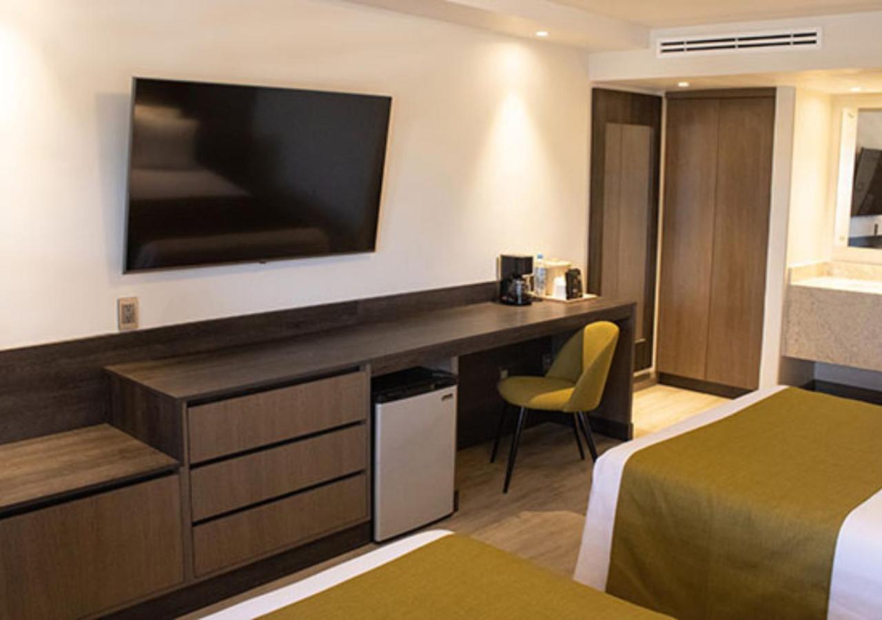 Hotel Calafia Мехикали Экстерьер фото