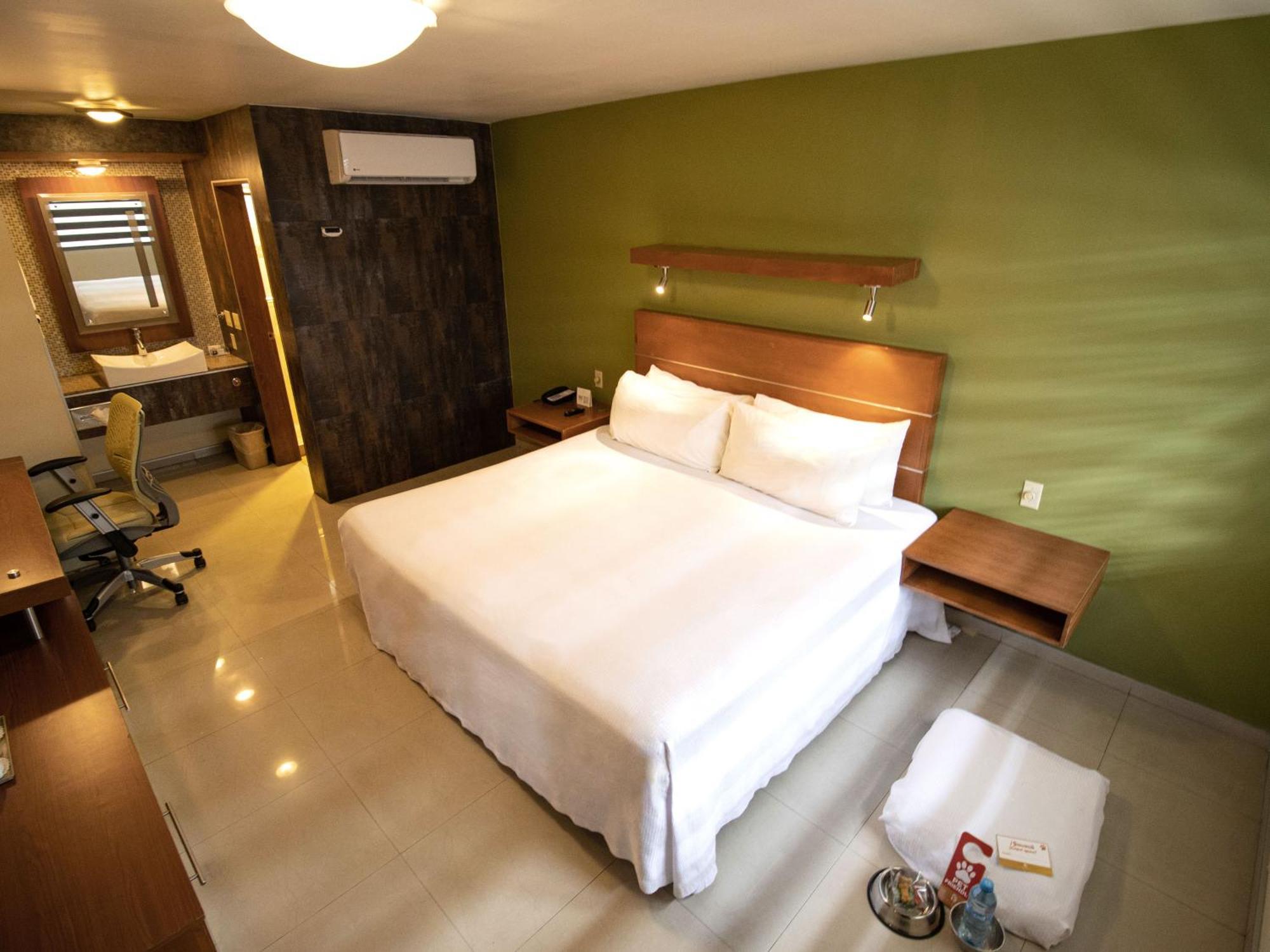 Hotel Calafia Мехикали Экстерьер фото
